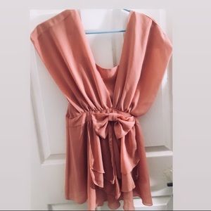 Pink bow top